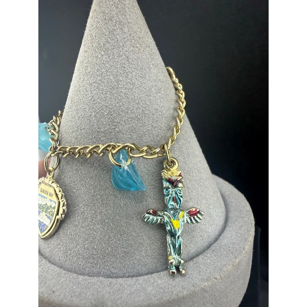 Vintage Souviner Charm Bracelet‎ Gold Tone Glacier Bay Alaska 6
